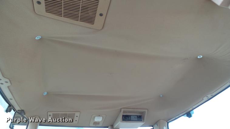 image for item DC5668 1998 John Deere 6410 MFWD tractor