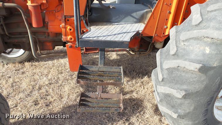 image for item DC5673 1994 Ford 6640 tractor