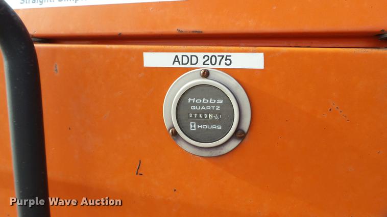 image for item DC5673 1994 Ford 6640 tractor