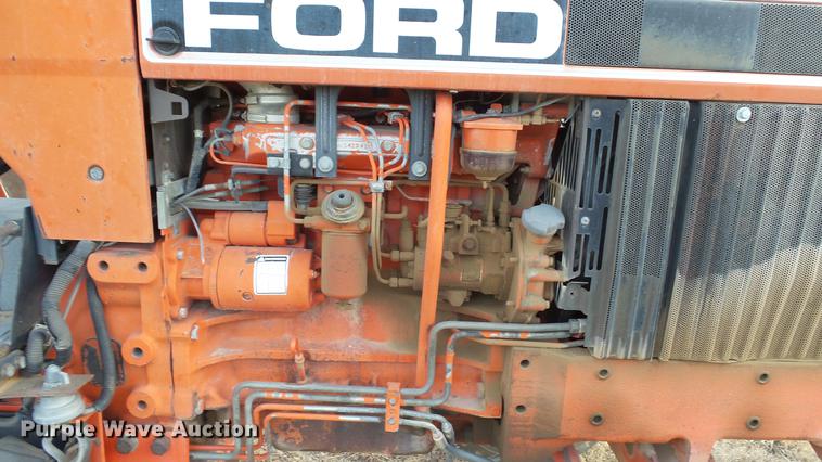 image for item DC5673 1994 Ford 6640 tractor
