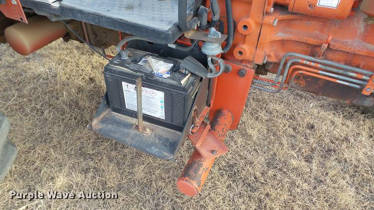 image for item DC5673 1994 Ford 6640 tractor