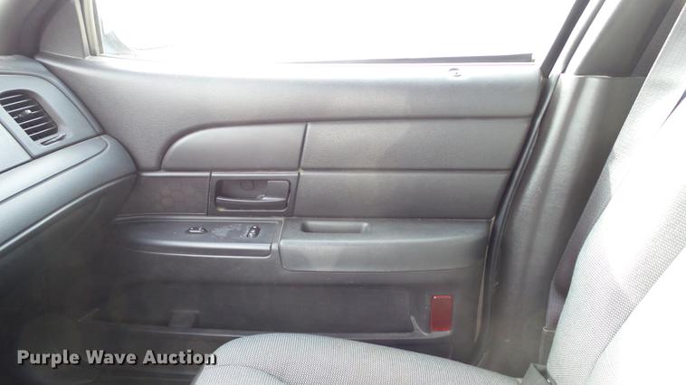 image for item DC5676 2008 Ford Crown Victoria Police Interceptor
