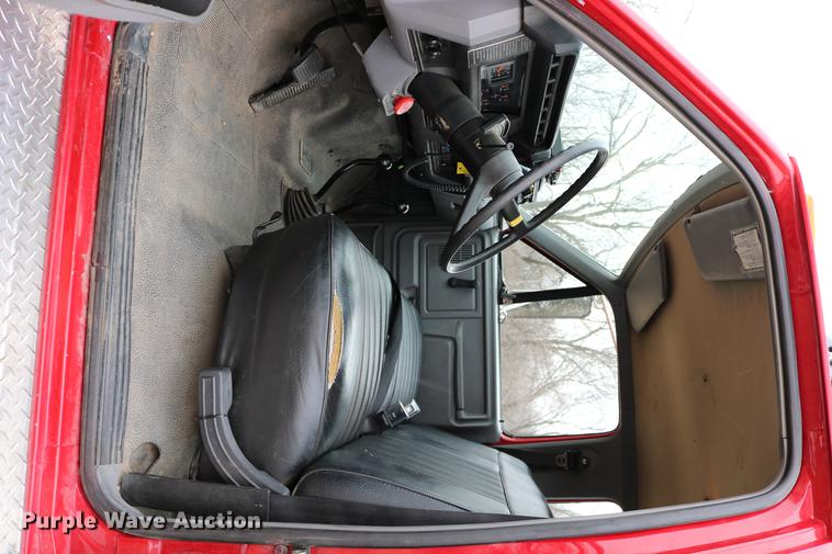 image for item DC7716 1997 Ford F800 fire truck