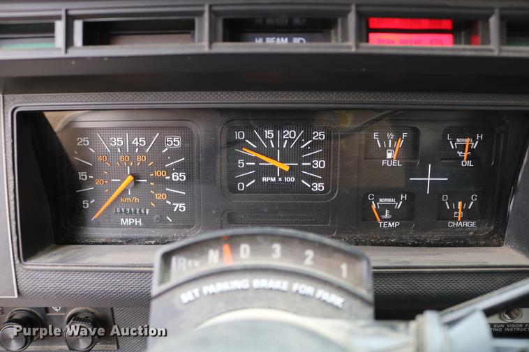 image for item DC7716 1997 Ford F800 fire truck