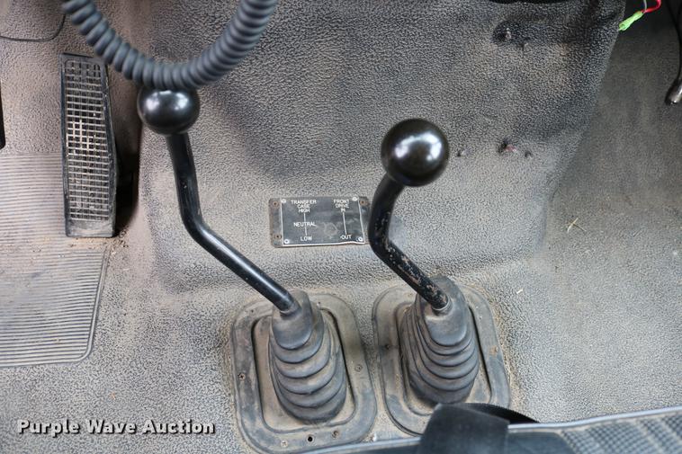 image for item DC7716 1997 Ford F800 fire truck