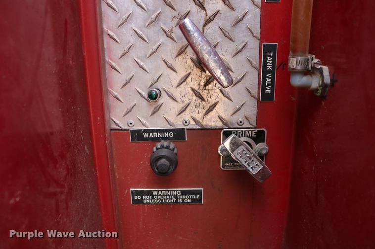 image for item DC7716 1997 Ford F800 fire truck