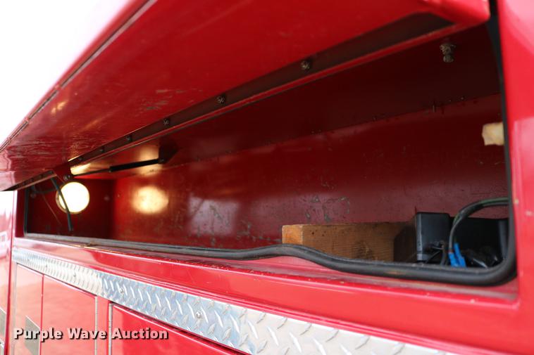 image for item DC7716 1997 Ford F800 fire truck