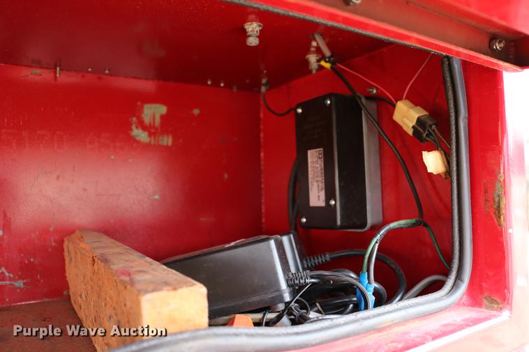 image for item DC7716 1997 Ford F800 fire truck