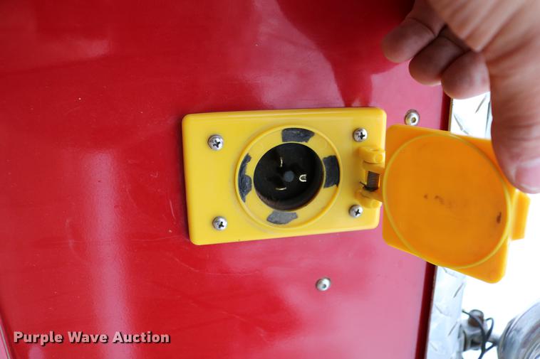 image for item DC7716 1997 Ford F800 fire truck