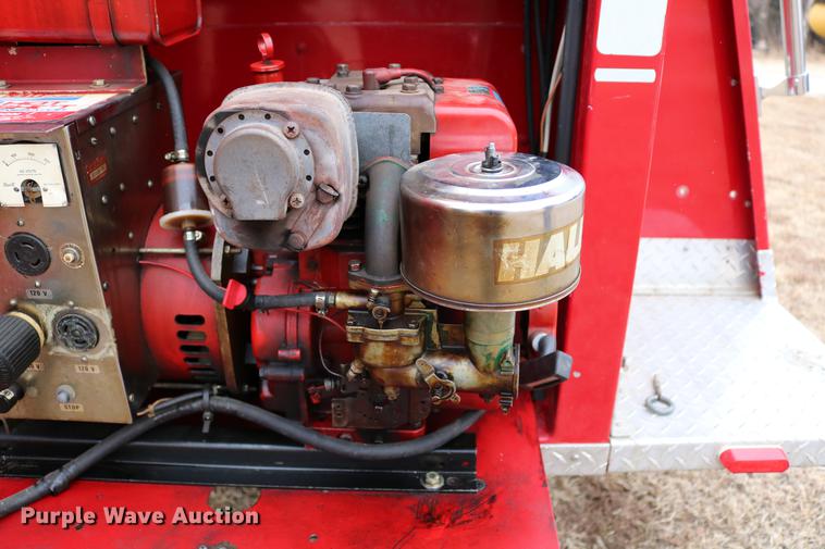 image for item DC7716 1997 Ford F800 fire truck