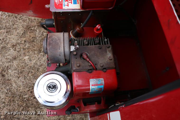 image for item DC7716 1997 Ford F800 fire truck