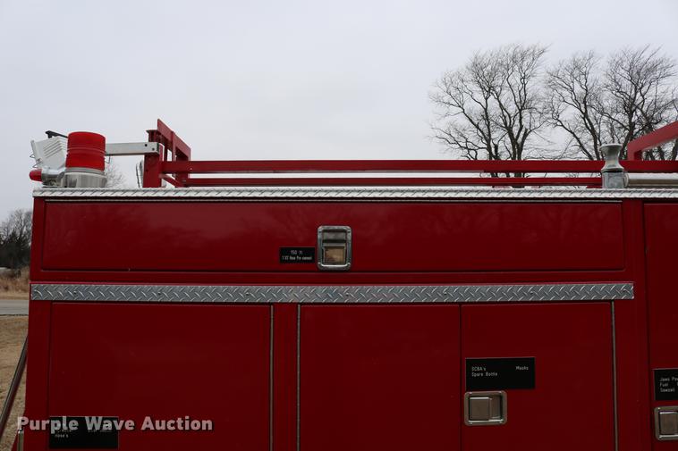 image for item DC7716 1997 Ford F800 fire truck