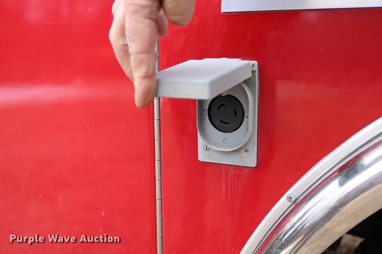 image for item DC7716 1997 Ford F800 fire truck