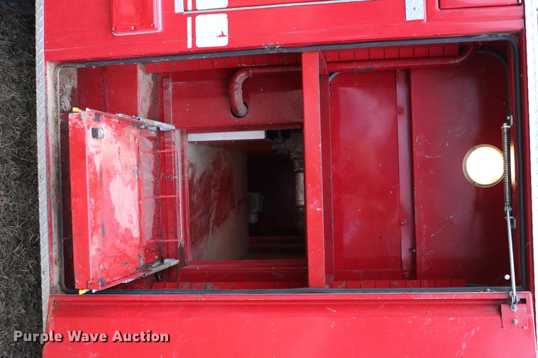 image for item DC7716 1997 Ford F800 fire truck