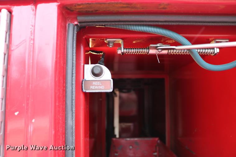 image for item DC7716 1997 Ford F800 fire truck