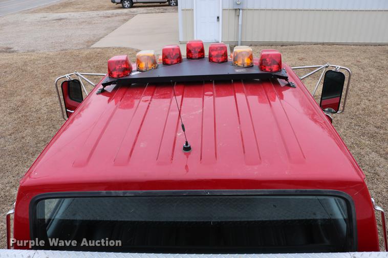 image for item DC7716 1997 Ford F800 fire truck