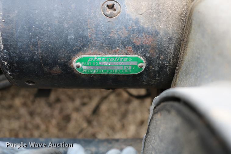 image for item DC7716 1997 Ford F800 fire truck