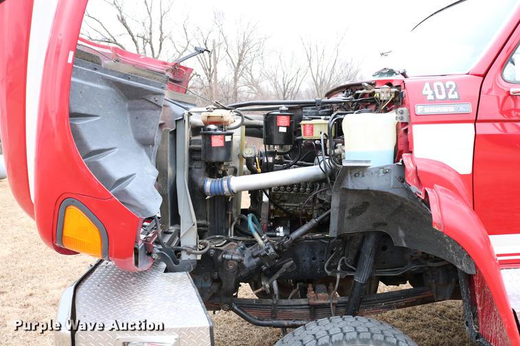 image for item DC7716 1997 Ford F800 fire truck