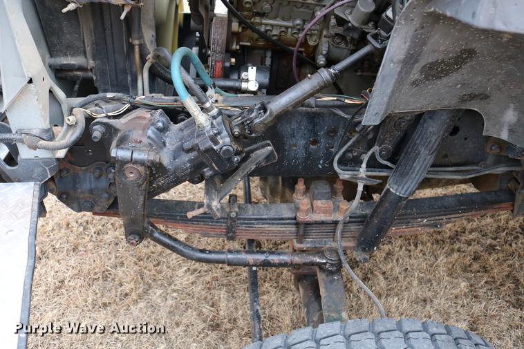 image for item DC7716 1997 Ford F800 fire truck