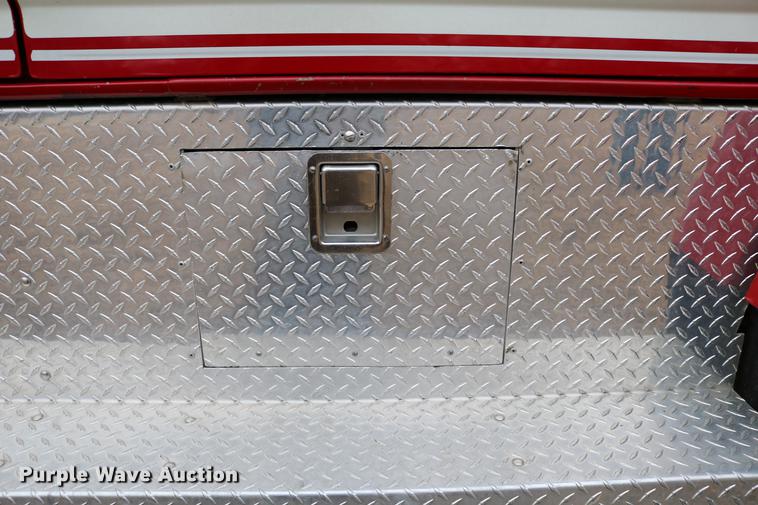 image for item DC7716 1997 Ford F800 fire truck