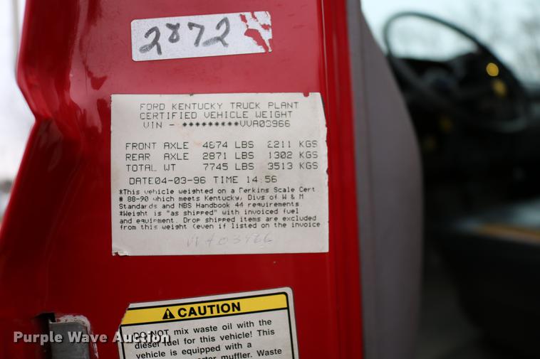 image for item DC7716 1997 Ford F800 fire truck