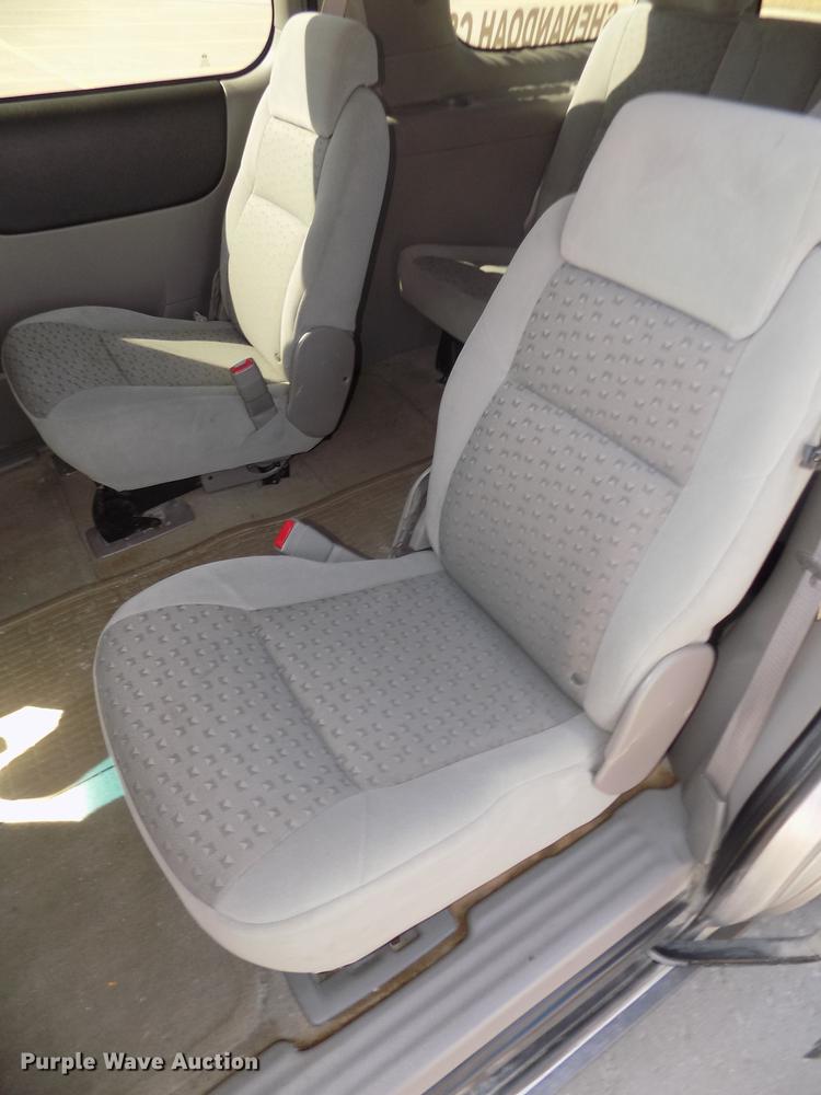 image for item DD2876 2007 Chevrolet Uplander LS Ext. van