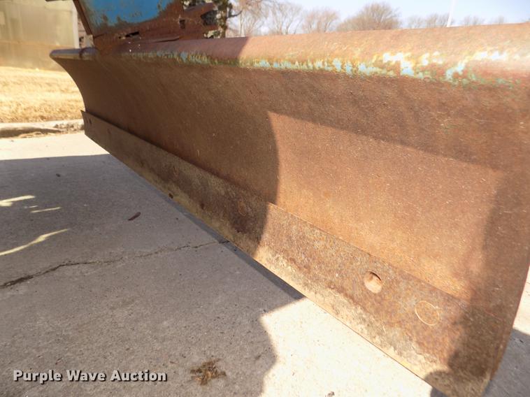 image for item DD2877 1963 Ford 3000 tractor