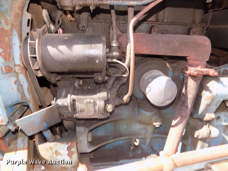 image for item DD2877 1963 Ford 3000 tractor