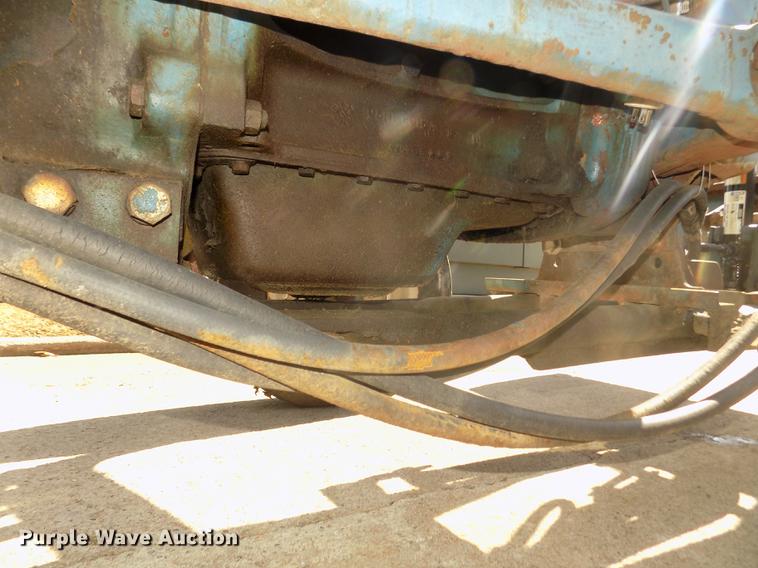 image for item DD2877 1963 Ford 3000 tractor