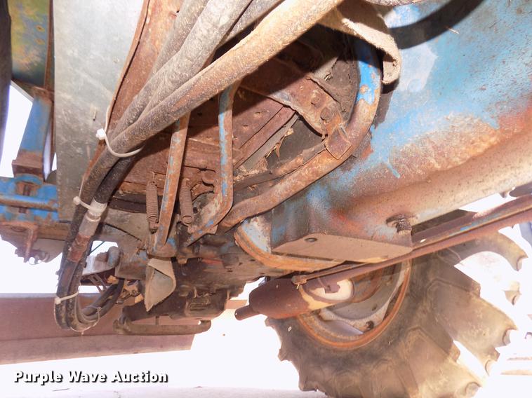 image for item DD2877 1963 Ford 3000 tractor