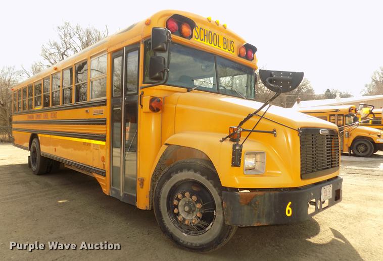 image for item DD2878 1999 Freightliner FS65 Blue Bird school bus