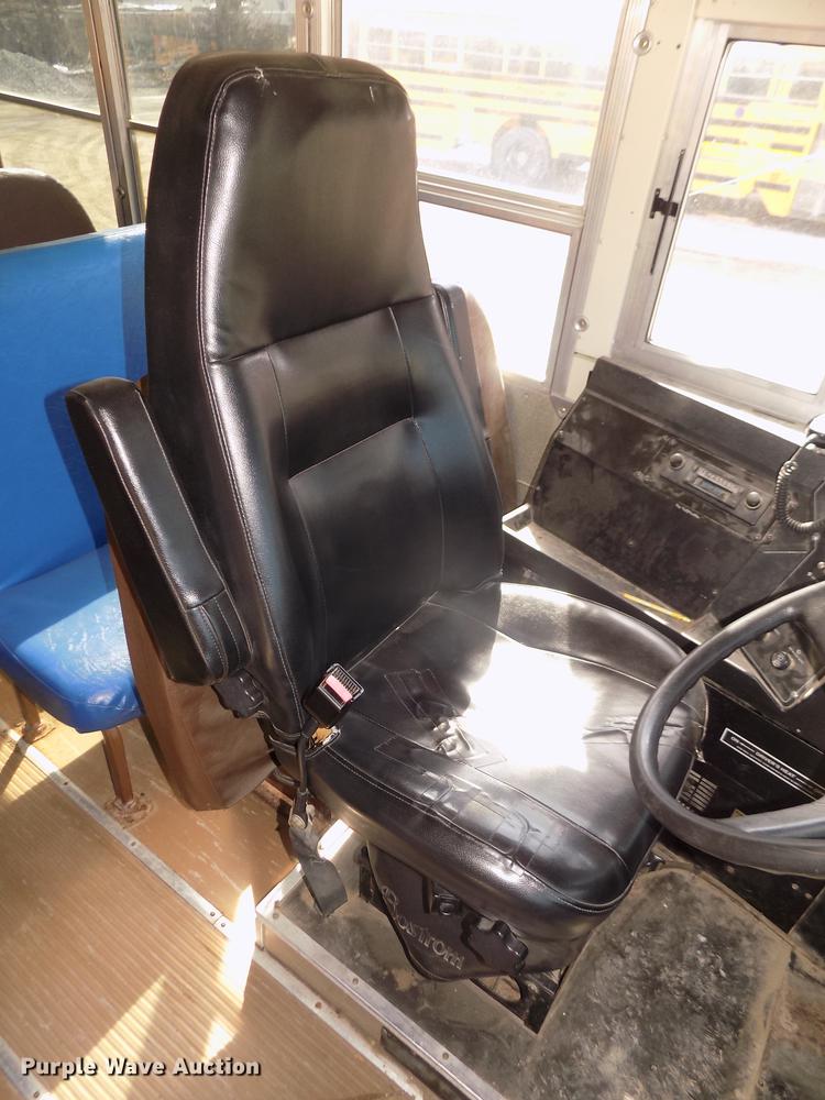 image for item DD2878 1999 Freightliner FS65 Blue Bird school bus