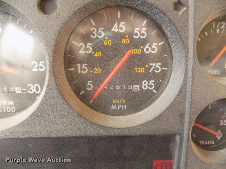 image for item DD2878 1999 Freightliner FS65 Blue Bird school bus