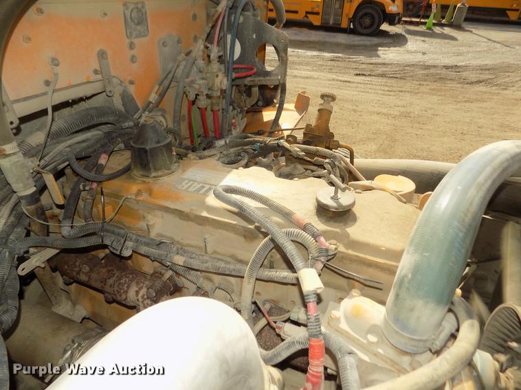 image for item DD2878 1999 Freightliner FS65 Blue Bird school bus