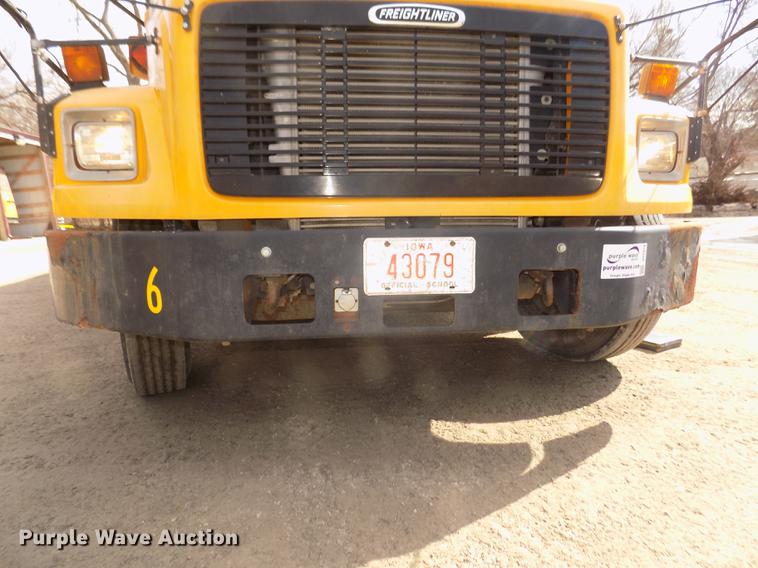 image for item DD2878 1999 Freightliner FS65 Blue Bird school bus