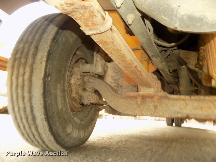 image for item DD2878 1999 Freightliner FS65 Blue Bird school bus