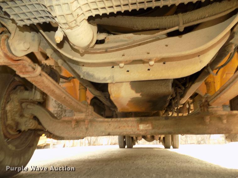 image for item DD2878 1999 Freightliner FS65 Blue Bird school bus