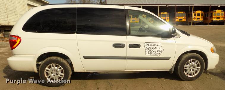 image for item DD2879 2006 Dodge Grand Caravan SE van