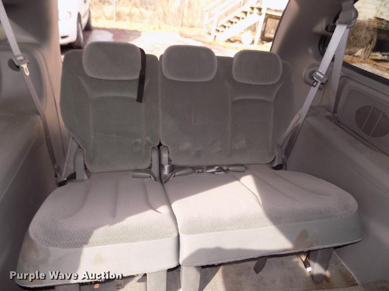 image for item DD2879 2006 Dodge Grand Caravan SE van