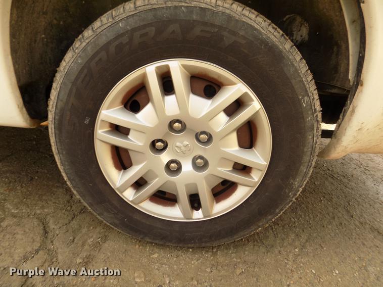 image for item DD2879 2006 Dodge Grand Caravan SE van