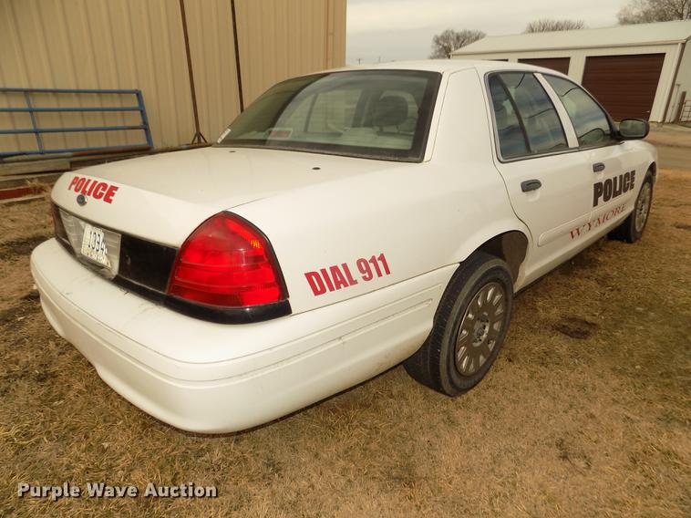 image for item DD2887 2003 Ford Crown Victoria Police Interceptor