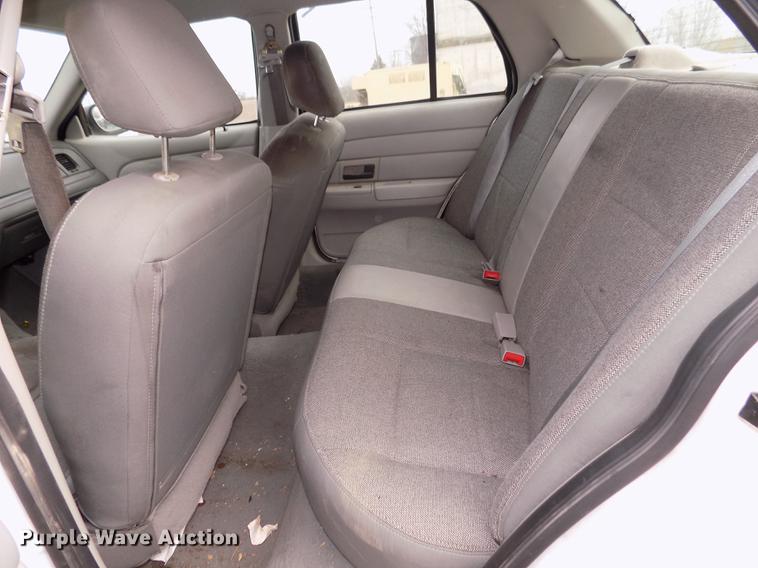 image for item DD2887 2003 Ford Crown Victoria Police Interceptor