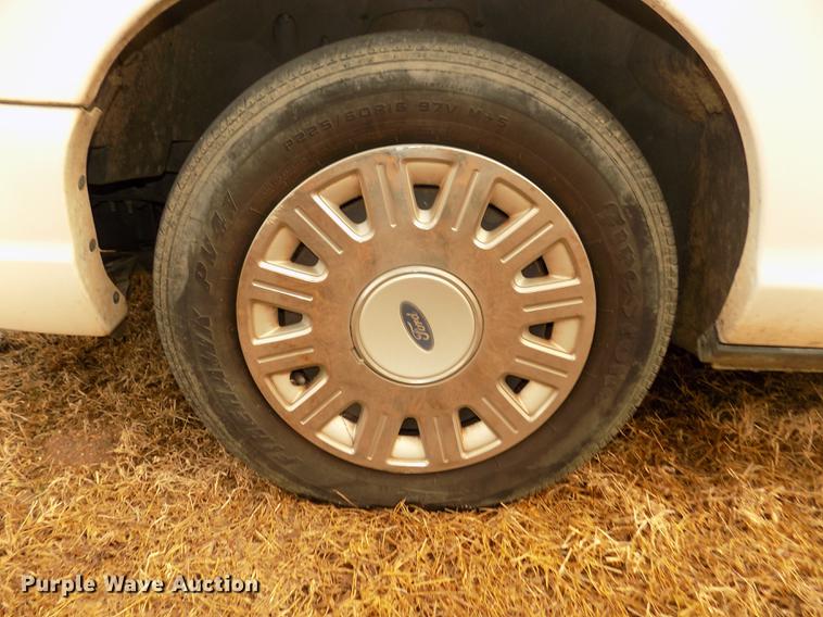 image for item DD2887 2003 Ford Crown Victoria Police Interceptor