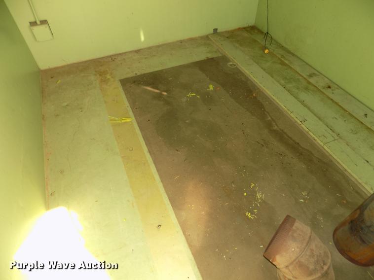 image for item DD2890 1999 office building