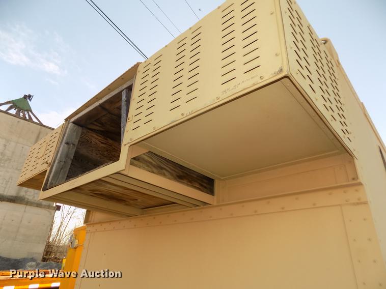 image for item DD2890 1999 office building