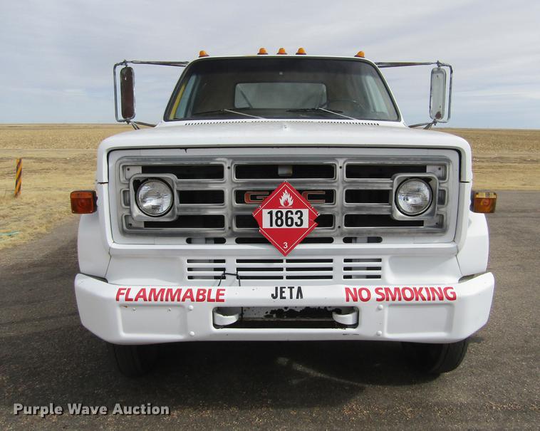 image for item DE6589 1976 GMC 6000 fuel truck