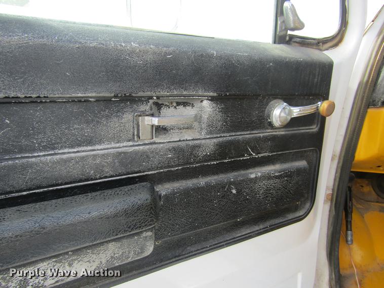 image for item DE6589 1976 GMC 6000 fuel truck