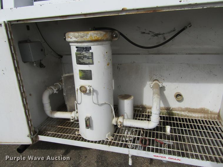 image for item DE6589 1976 GMC 6000 fuel truck