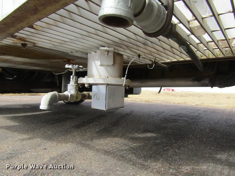 image for item DE6589 1976 GMC 6000 fuel truck