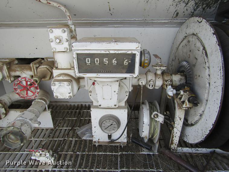 image for item DE6589 1976 GMC 6000 fuel truck